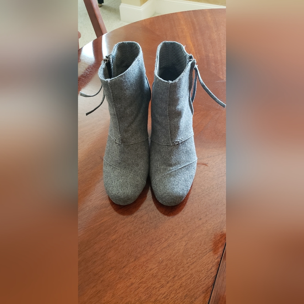 COPY - TOMS Wedge Ankle Booties Size 7